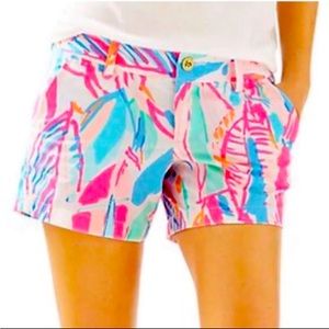 Lilly Pulitzer shorts  great condition no flaws size 0
